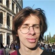 Chi meglio di un ragazzo può dare una mano nello studio?